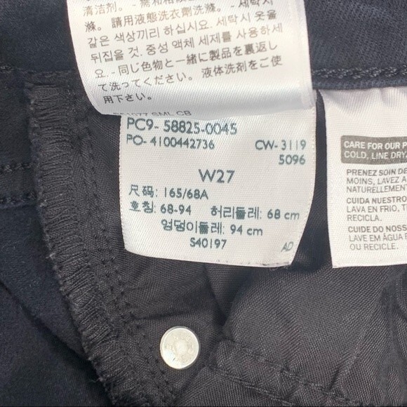 Levi’s 724 black high rise straight leg distressed cropped jeans women’s size 27 - Picture 10 of 11